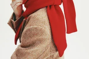 Discover the world of Ami Paris