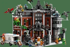Super offers to celebrate Batman™ Day, Sale